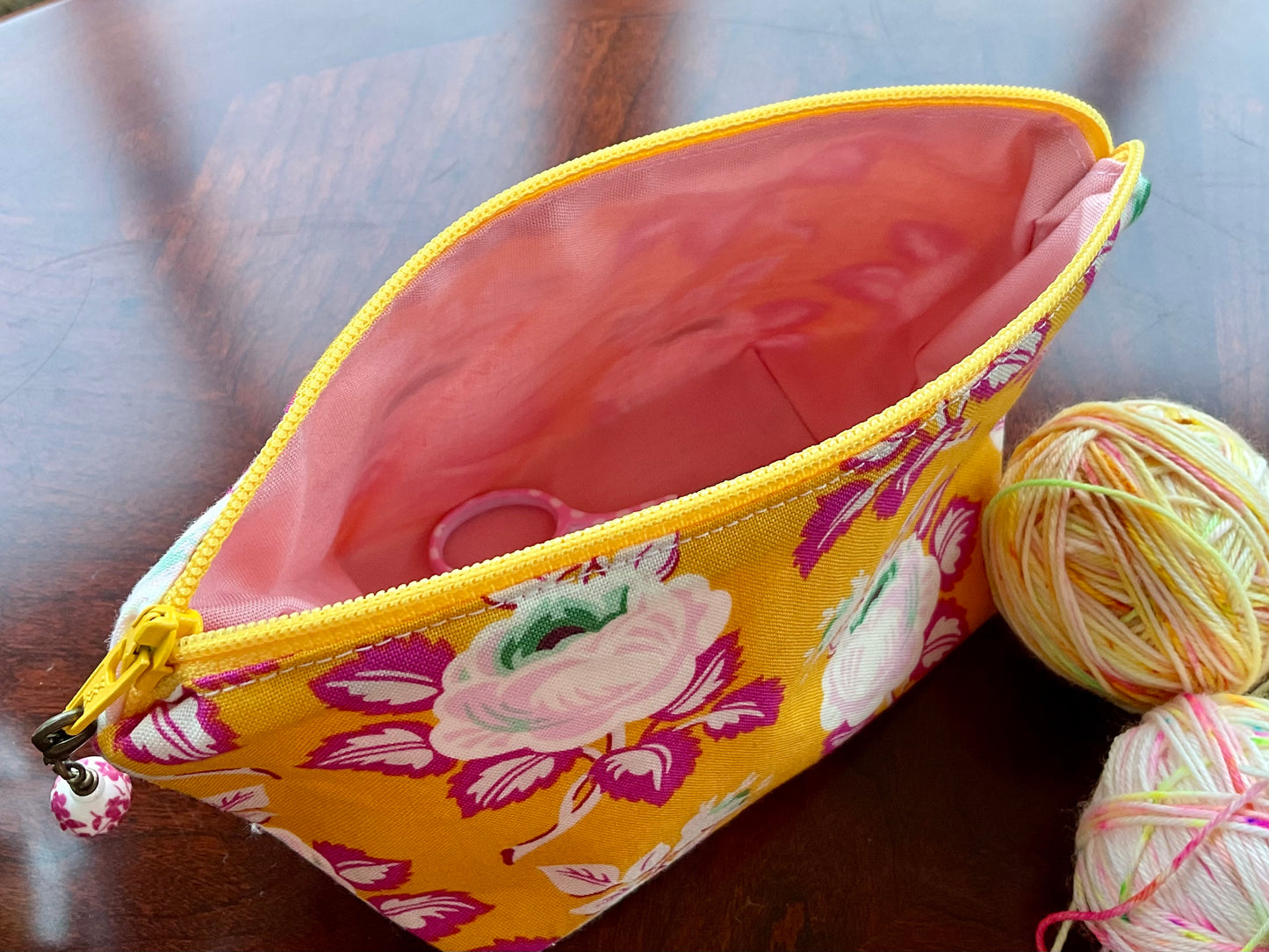 Notions pouch sunny and rosey