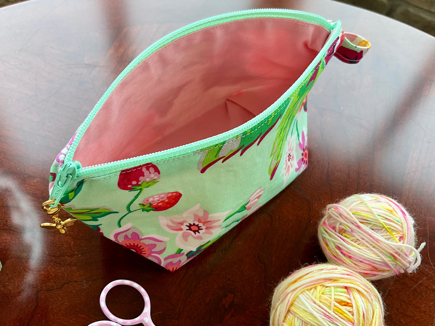 Notions pouch spring green