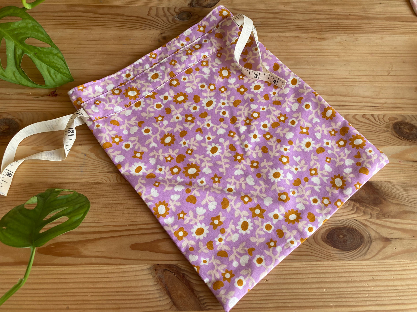 Easy Breezy drawstring bag lilac tan floral